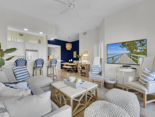 Luxury Vacation Rental in Naples: Your Tropical Escape